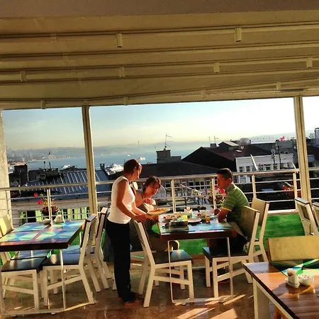 Yazar Hotel 3*