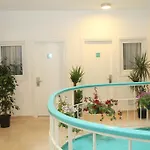 Hotel Yazar