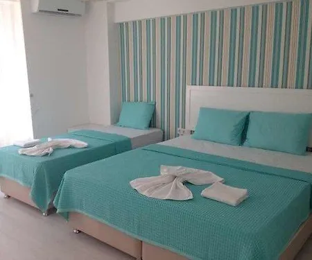 Yazar 3* Istambul