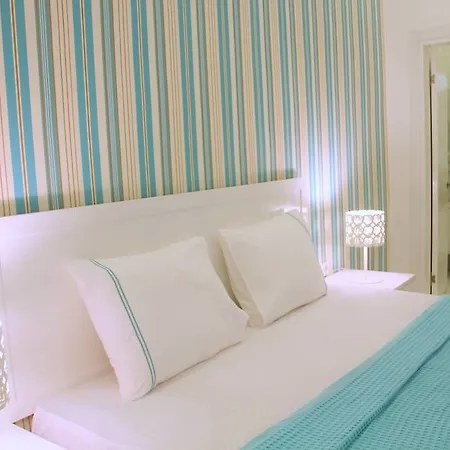 Yazar Κωνσταντινούπολη