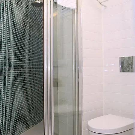 Yazar 伊斯坦布尔